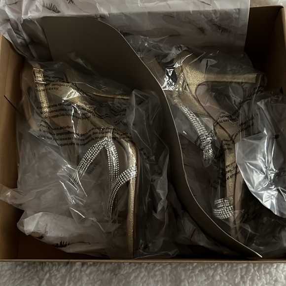 Jessica Simpson Gold Shimmer Fabric Sandals - Picture 8 of 9